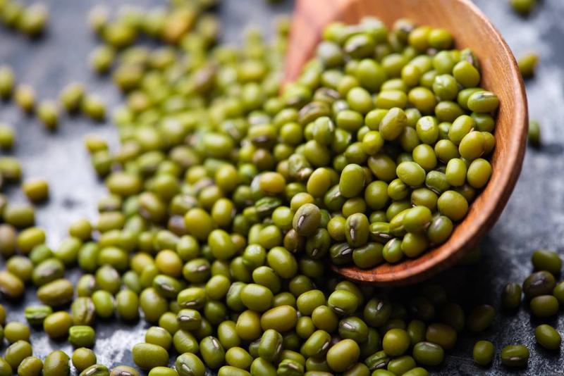 Fasola w diecie mam karmiących piersią – zdrowe źródło białka czy coś, czego unikać?