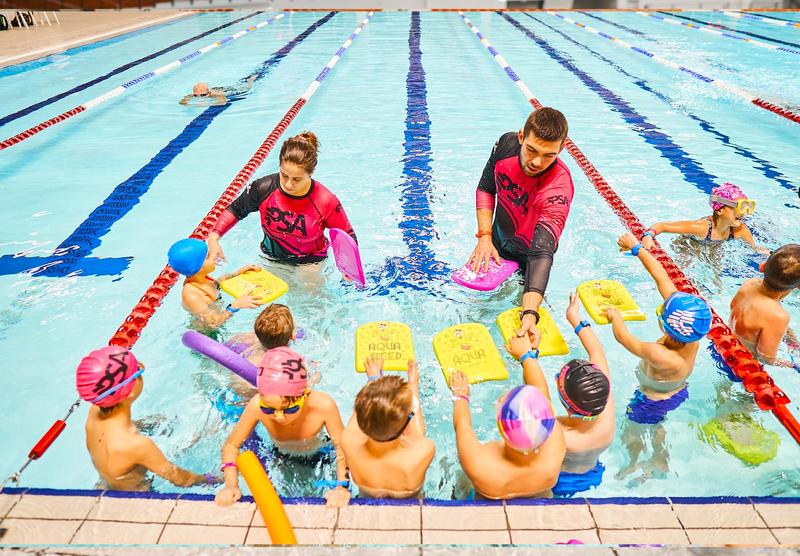 Przybory do nauki pływania dla malucha