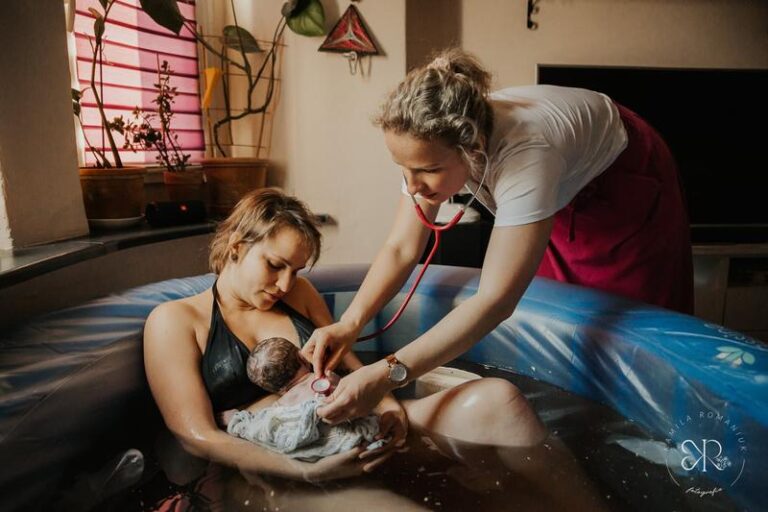 Jak szybko brzuch wraca do formy po porodzie – ile czasu zajmuje wchłonięcie?