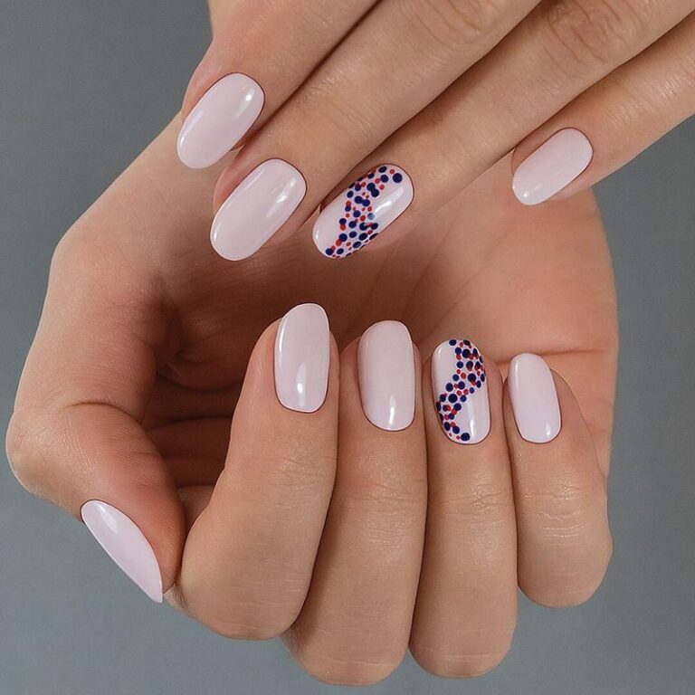 Manicure hybrydowy w ciąży – czy to bezpieczny wybór?