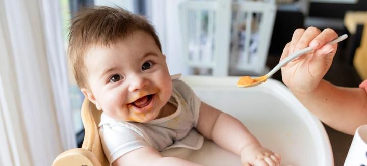 Karmienie nocne niemowląt