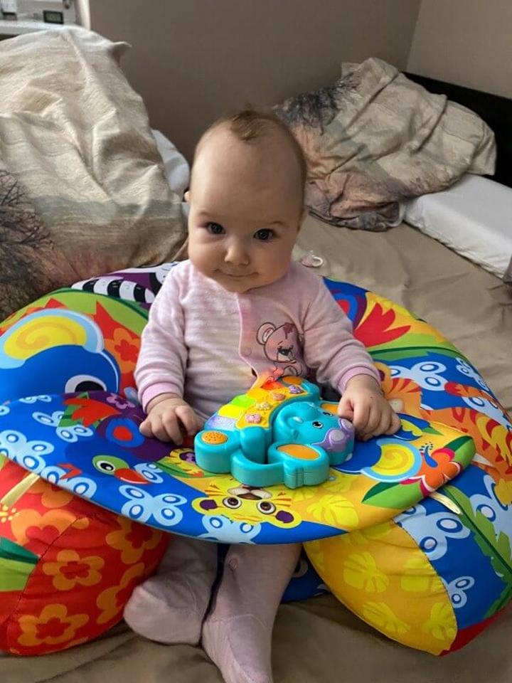 Nauka siadania dziecka