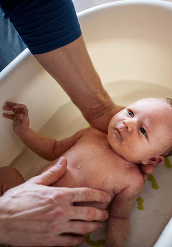 Pielęgnacja noworodka w pierwszych tygodniach