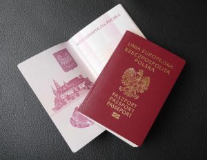 Czy do Niemiec trzeba zabrać paszport dla dziecka? Sprawdź, co musisz wiedzieć!