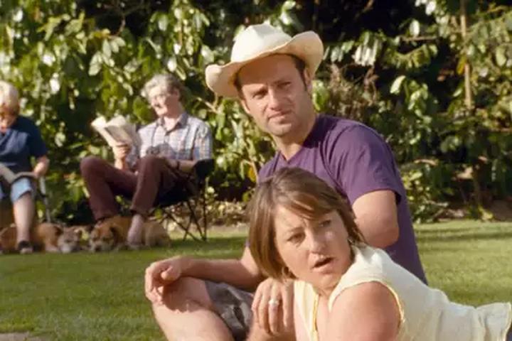 Jak radzić sobie z burzą hormonów po porodzie? Przewodnik dla świeżo upieczonych mam