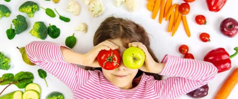 Jak wygląda dieta rocznego dziecka karmionego piersią? Praktyczne porady dla mam