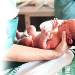 Kiedy radość staje się wyzwaniem: komplikacje po porodzie naturalnym